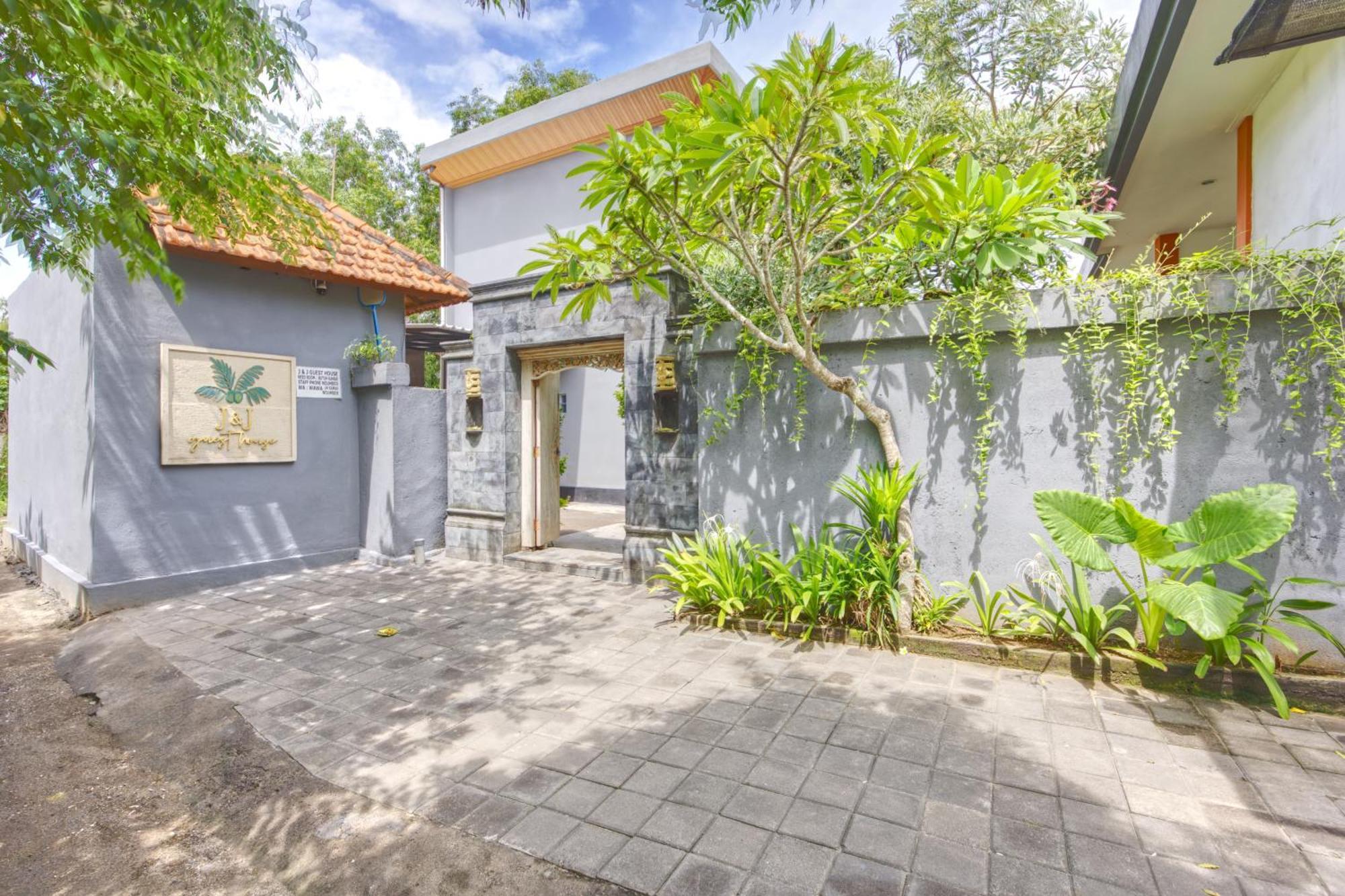 Jnj Guest House Toyapakeh Zewnętrze zdjęcie