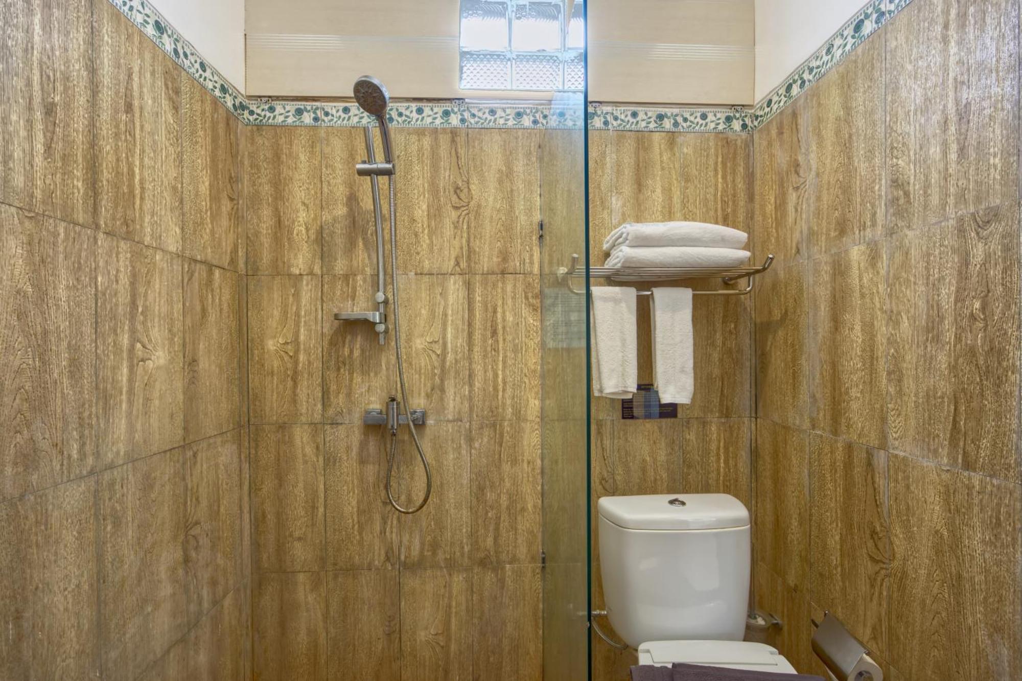 Jnj Guest House Toyapakeh Zewnętrze zdjęcie